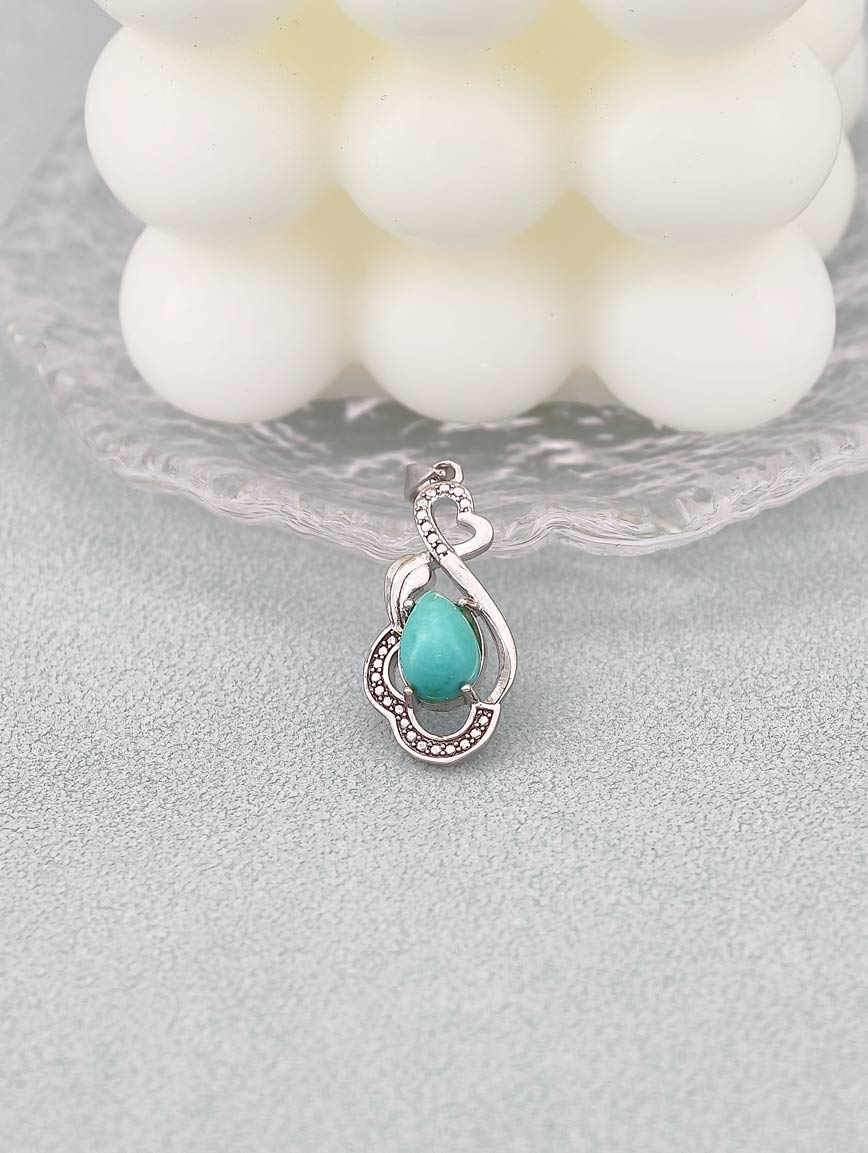 Natural Turquoise Exquisite Style Pendant image