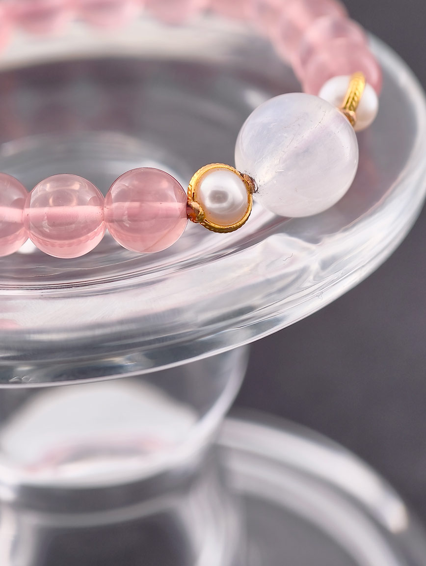 Rose Quartz and Moonstone 18K Gold Inlaid Pearl Bracelet image