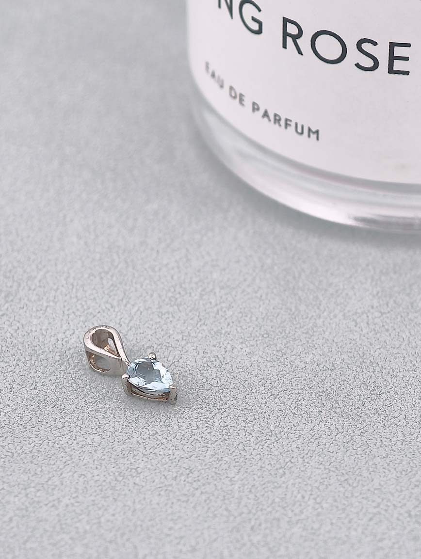 Natural Blue Topaz Simple Style Pendant image