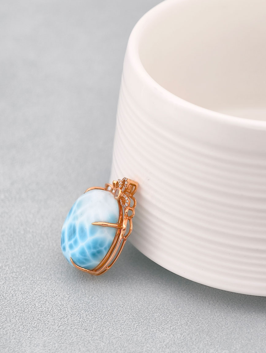 18K Gold Natural Larimar Pendant image