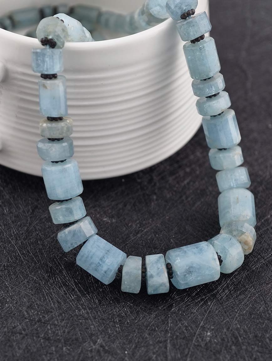 Natural Aquamarine Column Shaped Necklace image