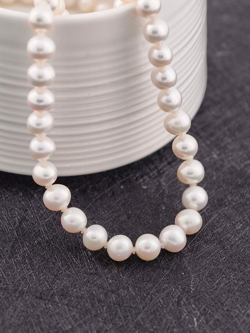 High Quality Freshwater Pearl Necklace image