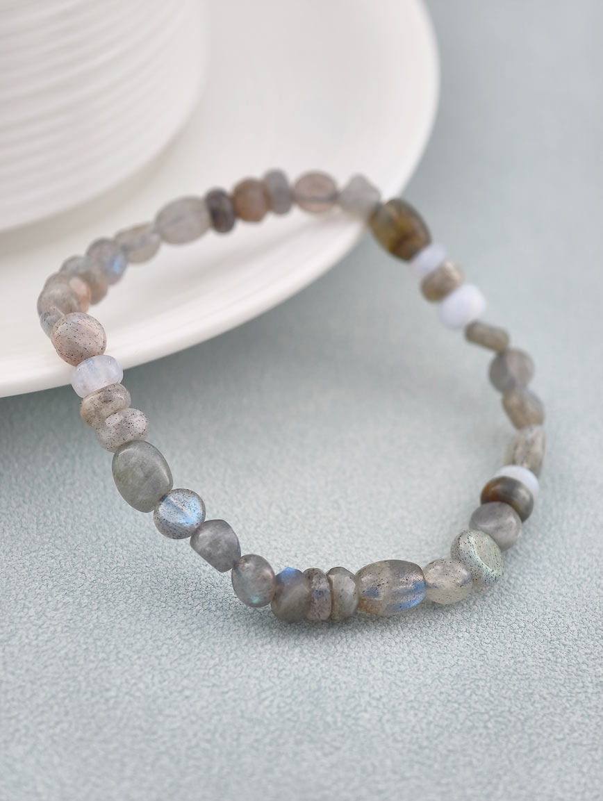 Labradorite Energy Bracelet image