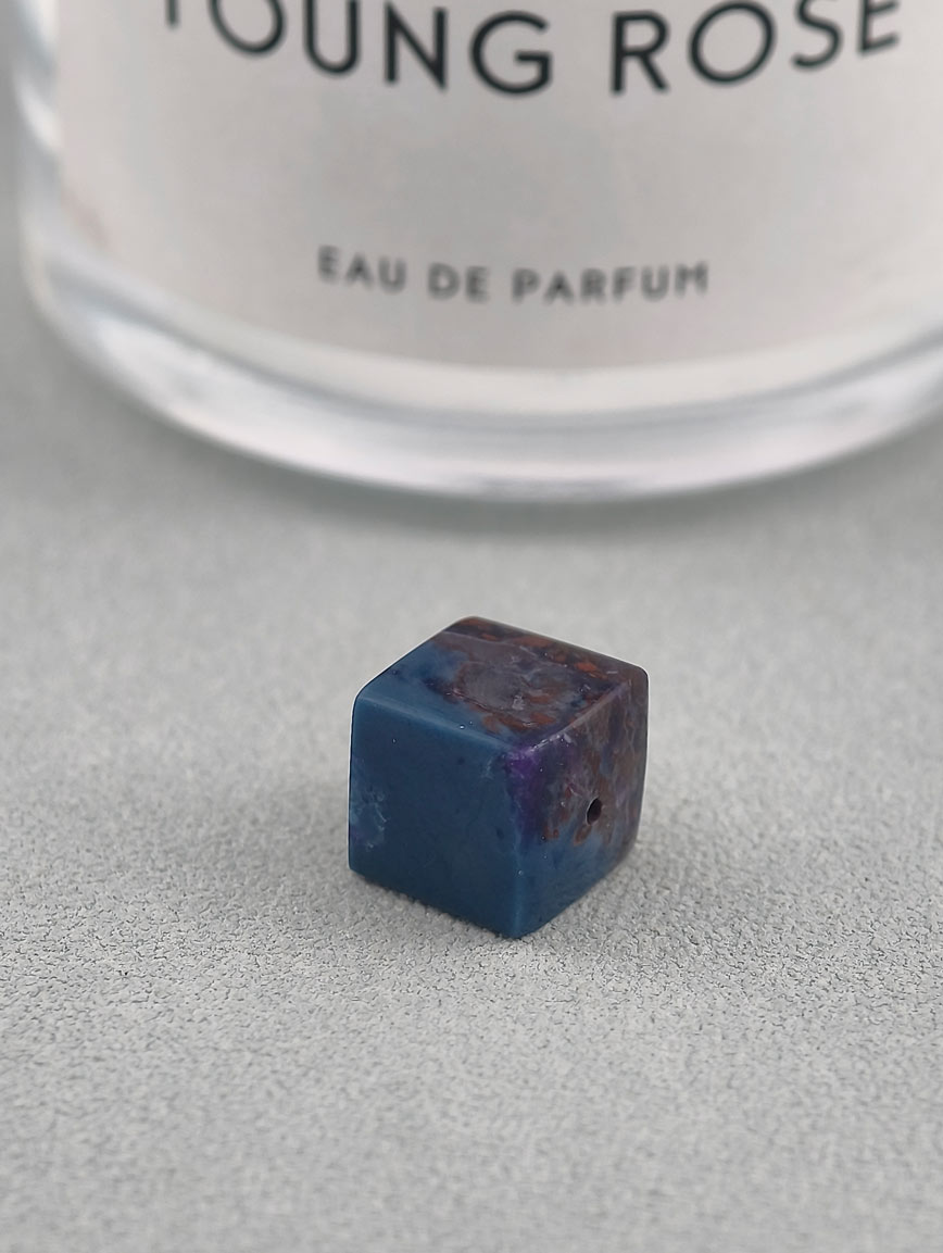 Blue-Purple Night Cherry Cube Sugilite DIY Accessory image