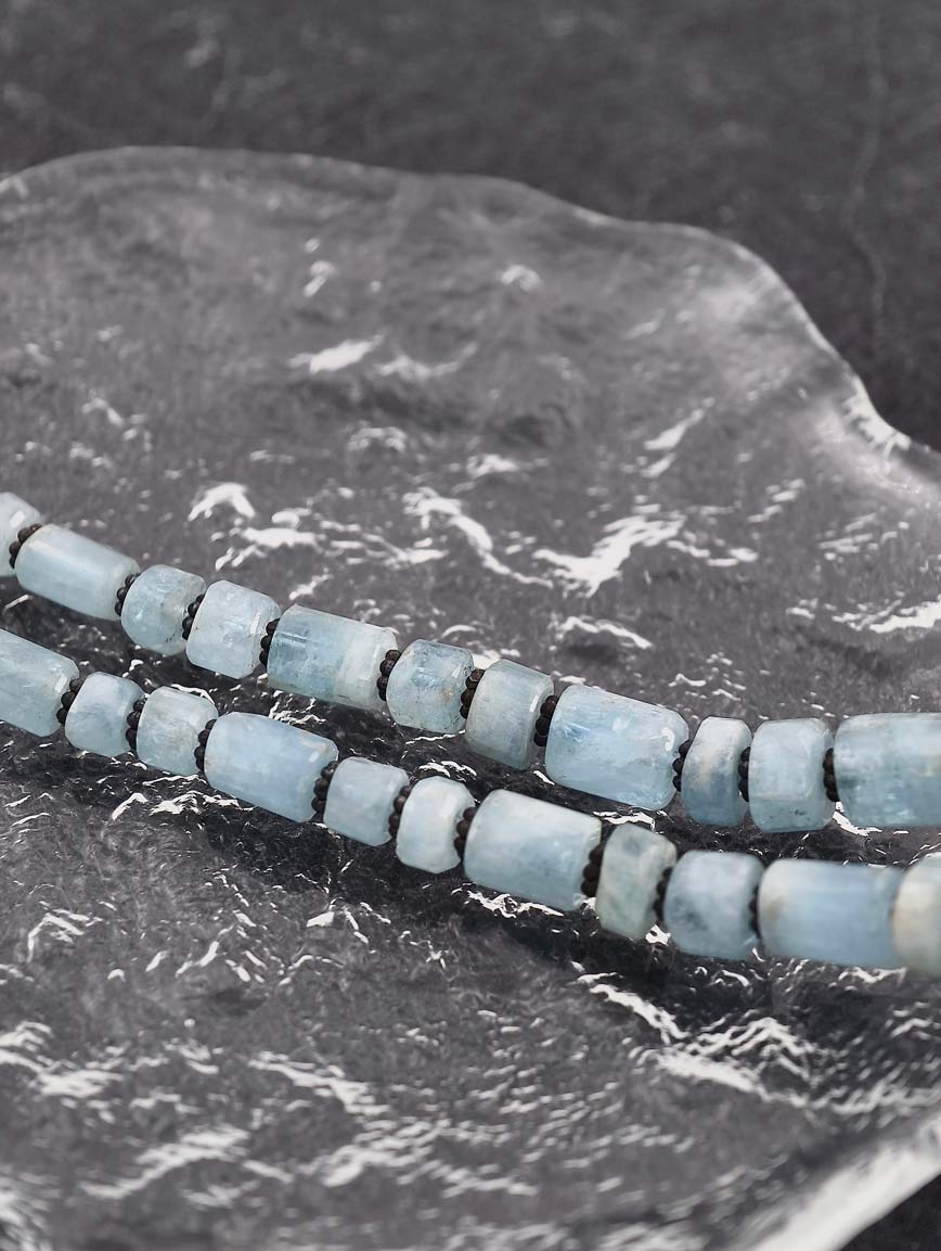 Natural Aquamarine Column Shaped Necklace image