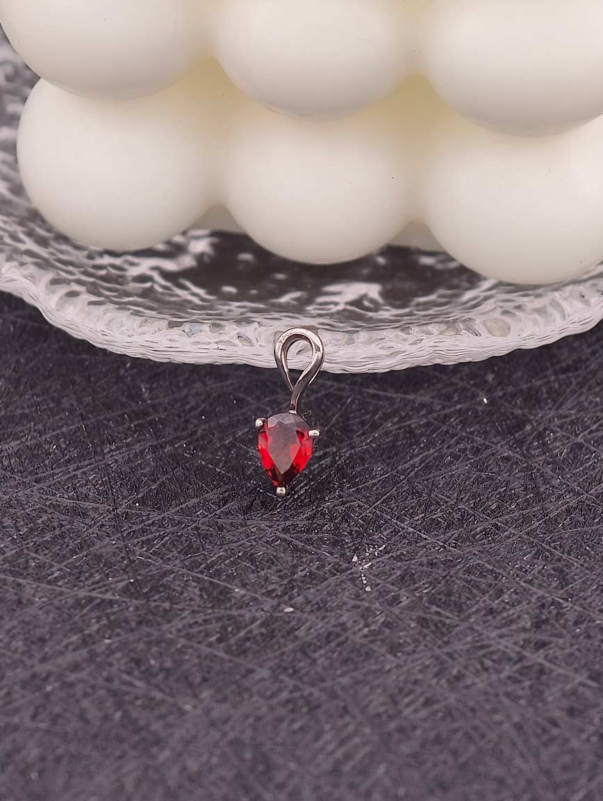 Natural Garnet  Simple Style Pendant image