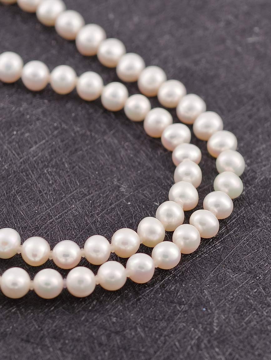 High Quality Freshwater Pearl Necklace image