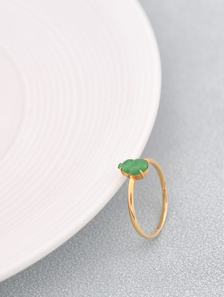 Natural Jadeite Gourd Simple Ring image
