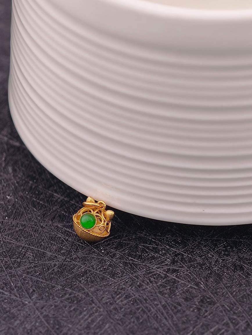 Jadeite Openwork Bell Cat Sterling Silver Pendant image