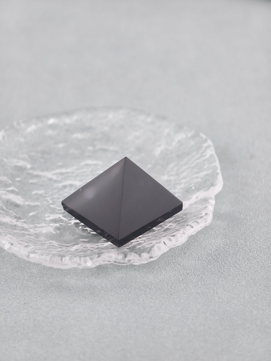 Natural Black Agate Pyramid Ornament image