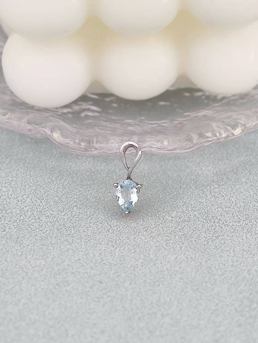 Natural Blue Topaz Simple Style Pendant image