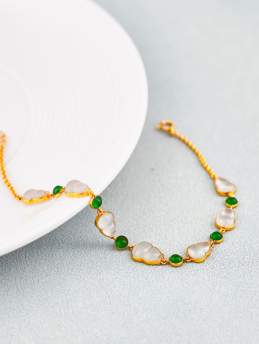 18K Gold Jadeite Gourd Bracelet image