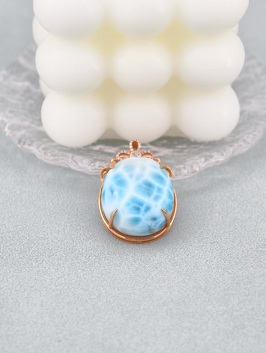 18K Gold Natural Larimar Pendant image