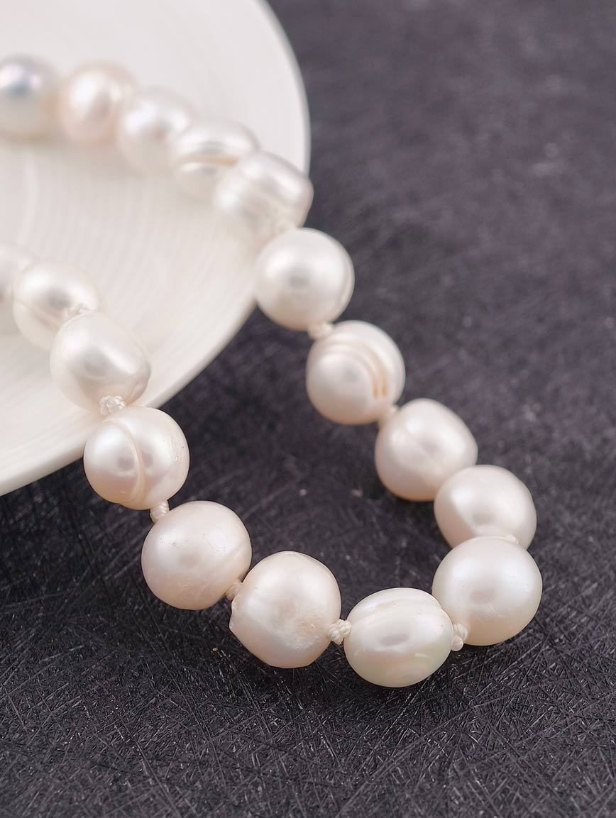 Natural Baroque Freshwater Pearl Necklace image