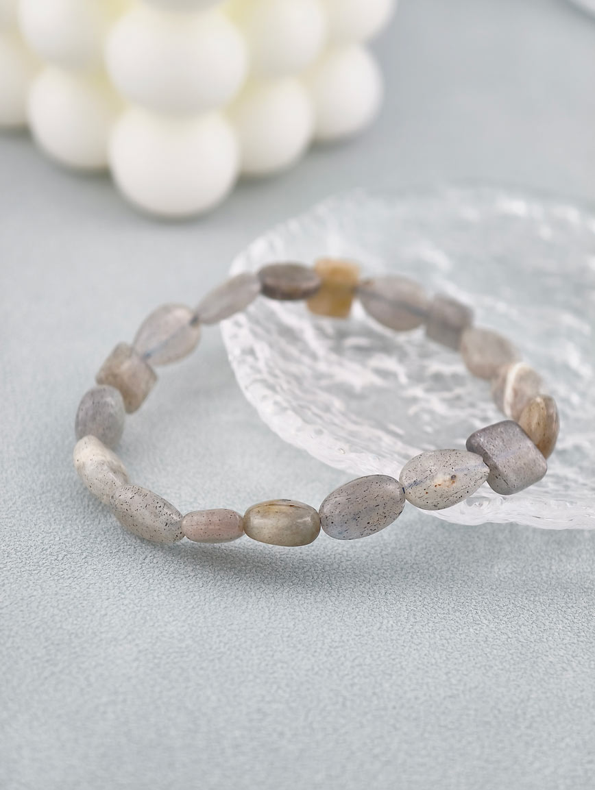 Irregular Shaped Labradorite Bracelet image