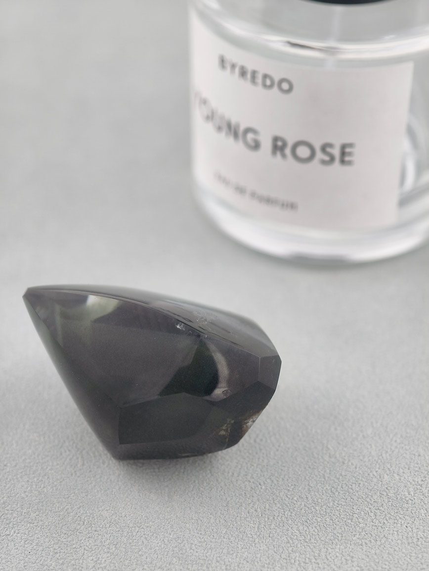 Natural Premium Green Phantom Crystal Pyramid Ornament image