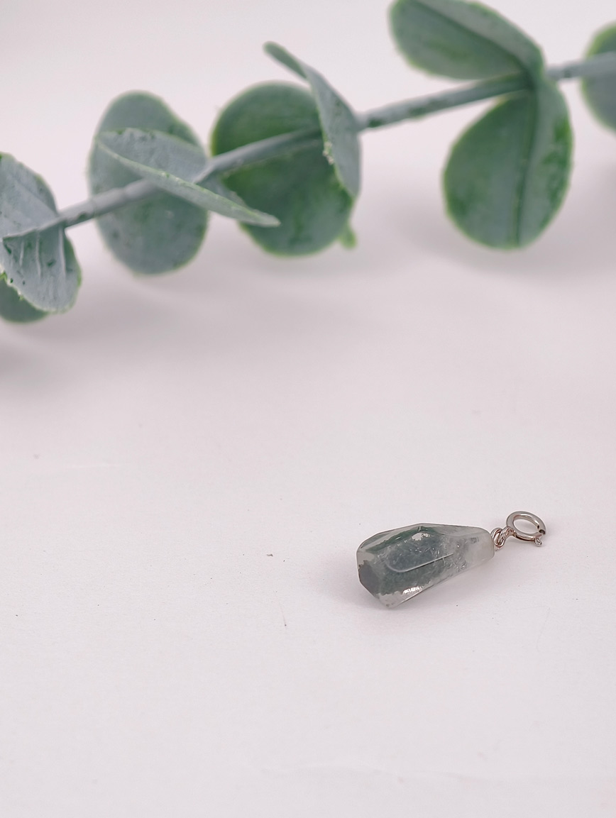 Natural Green Phantom Simple Style Pendant image