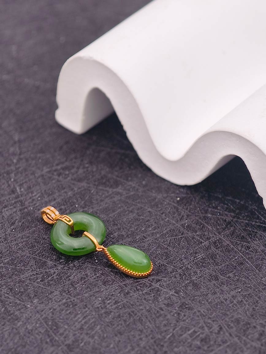 18K Gold Natural Jasper Pendant image