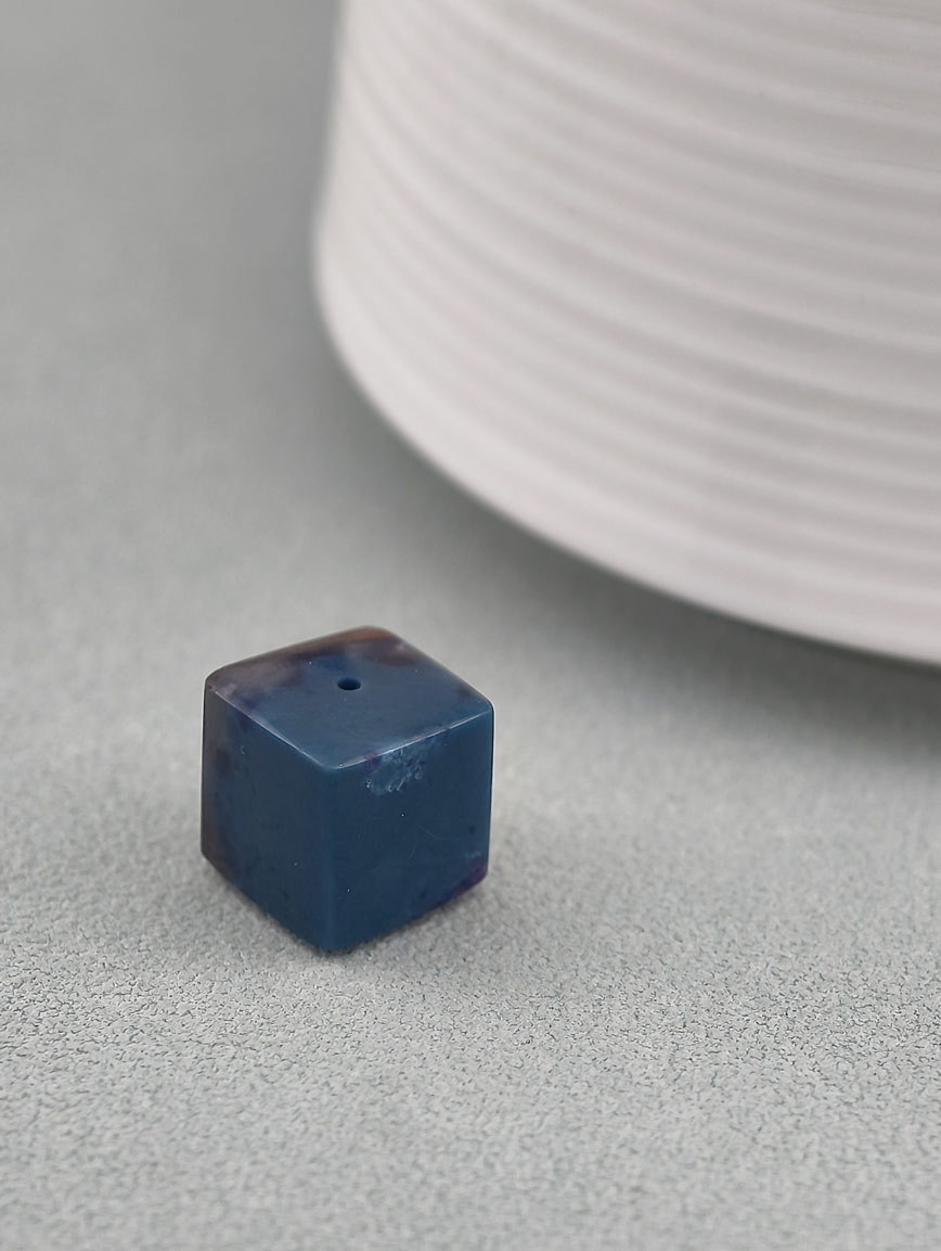 Blue-Purple Night Cherry Cube Sugilite DIY Accessory image