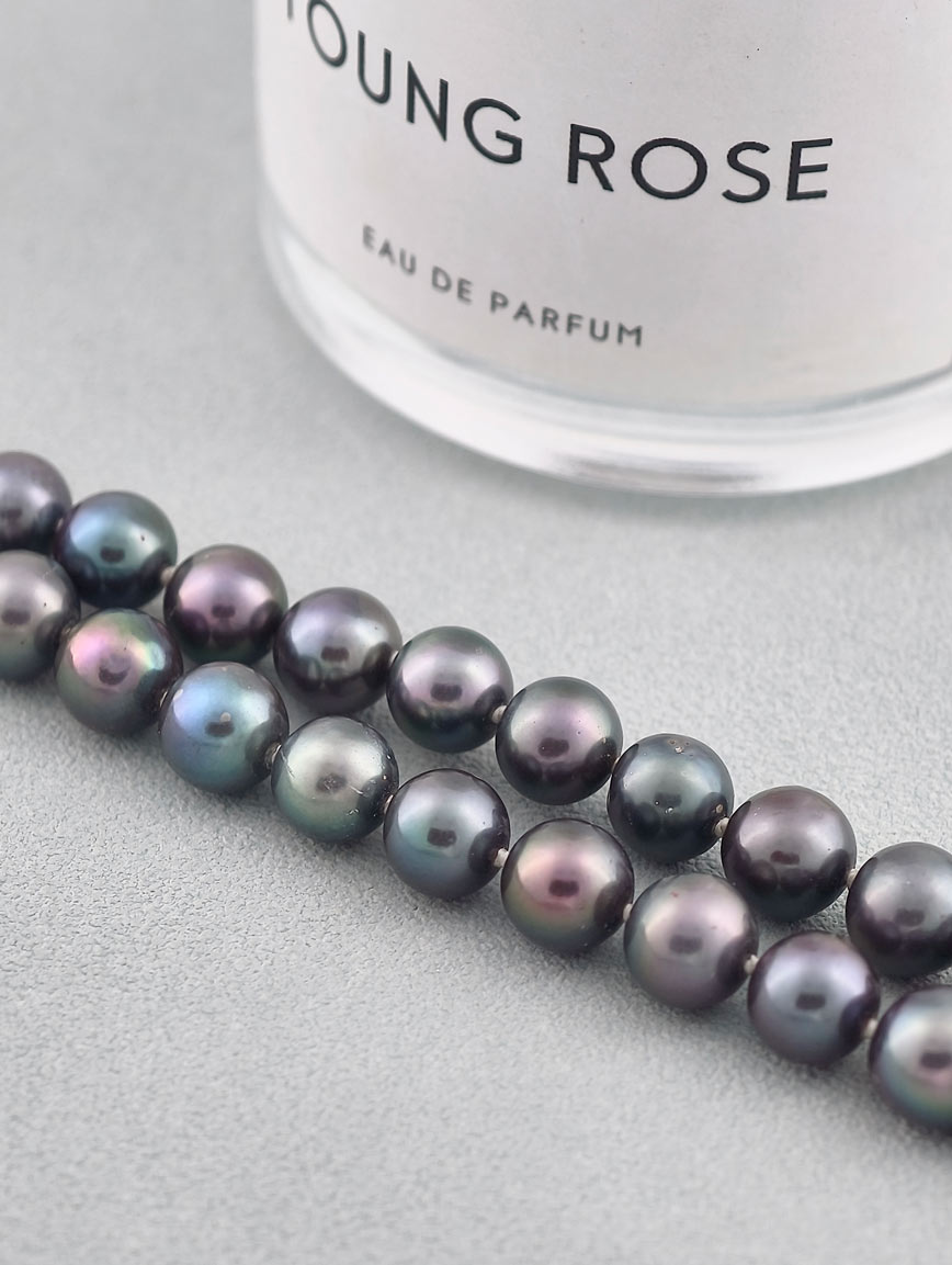 Natural Freshwater Black Pearl Necklace image