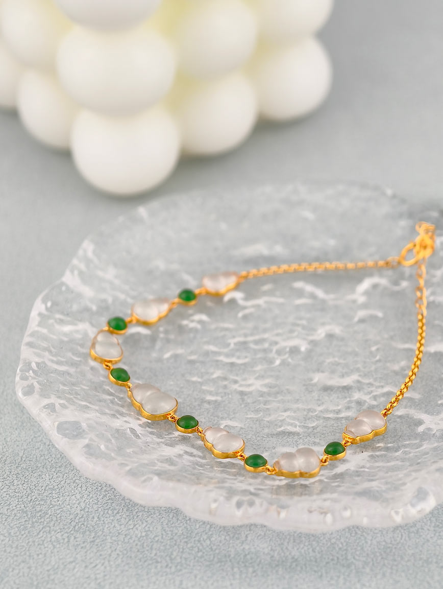18K Gold Jadeite Gourd Bracelet image