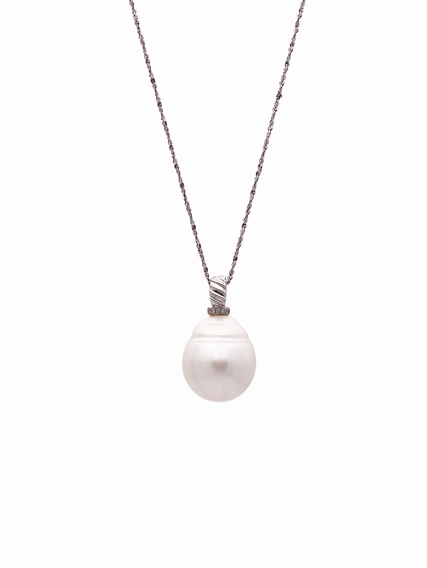 18K Gold Australian White Pearl Pendant